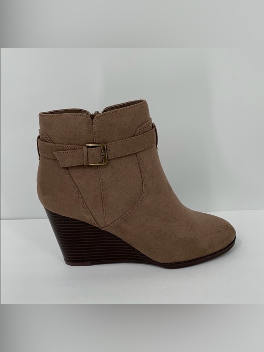 Market & Spruce Serah wedge ankle faux suede ankle boot bootie shoe tan new 7.5